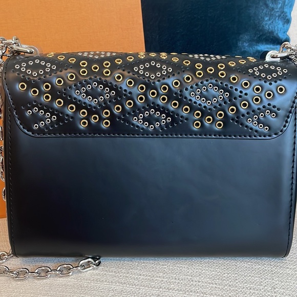 💎💙💎Limited Edition Authentic Louis Vuitton Twist MM Eyelet bag💙💎💙 - Picture 4 of 7